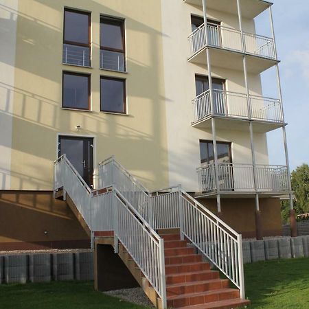Apartament Kapitanski Bursztynowe Komnaty Darlowko Exterior photo